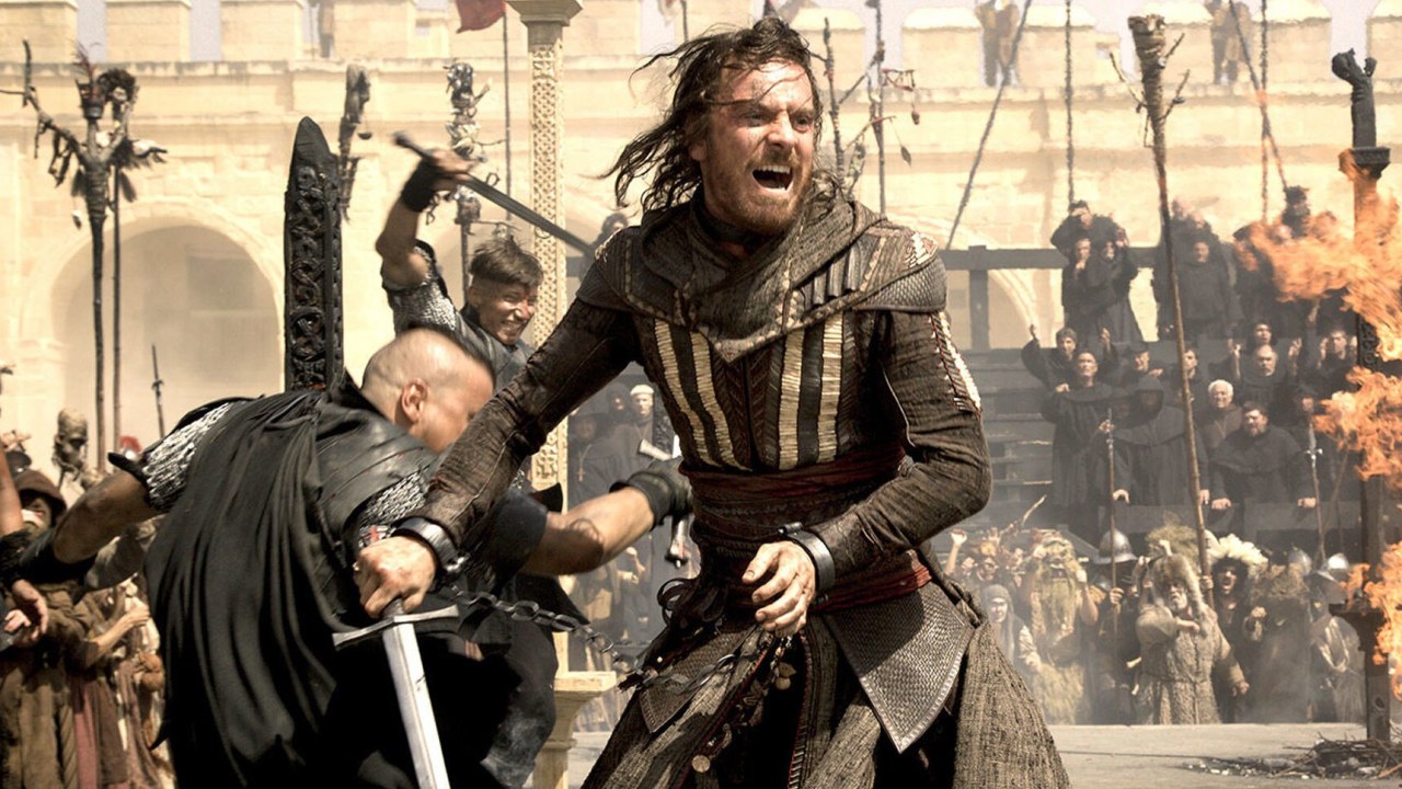 Aguilar fights with a sword in Assassin's Creed