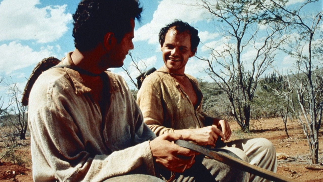 João Grilo and Chicó in the backlands in an official image from A Dog's Will.