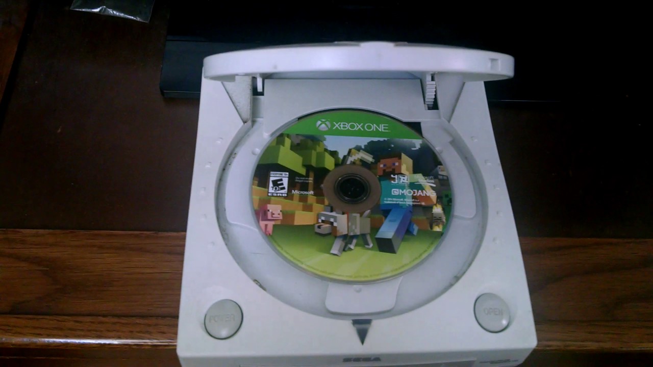 Fan Creates Minecraft Clone for Dreamcast
