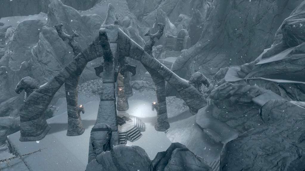 Image 2 from the 8. Arcwind Point section in From Ghosts to the Passage to Morrowind: See 23 Secrets in Skyrim