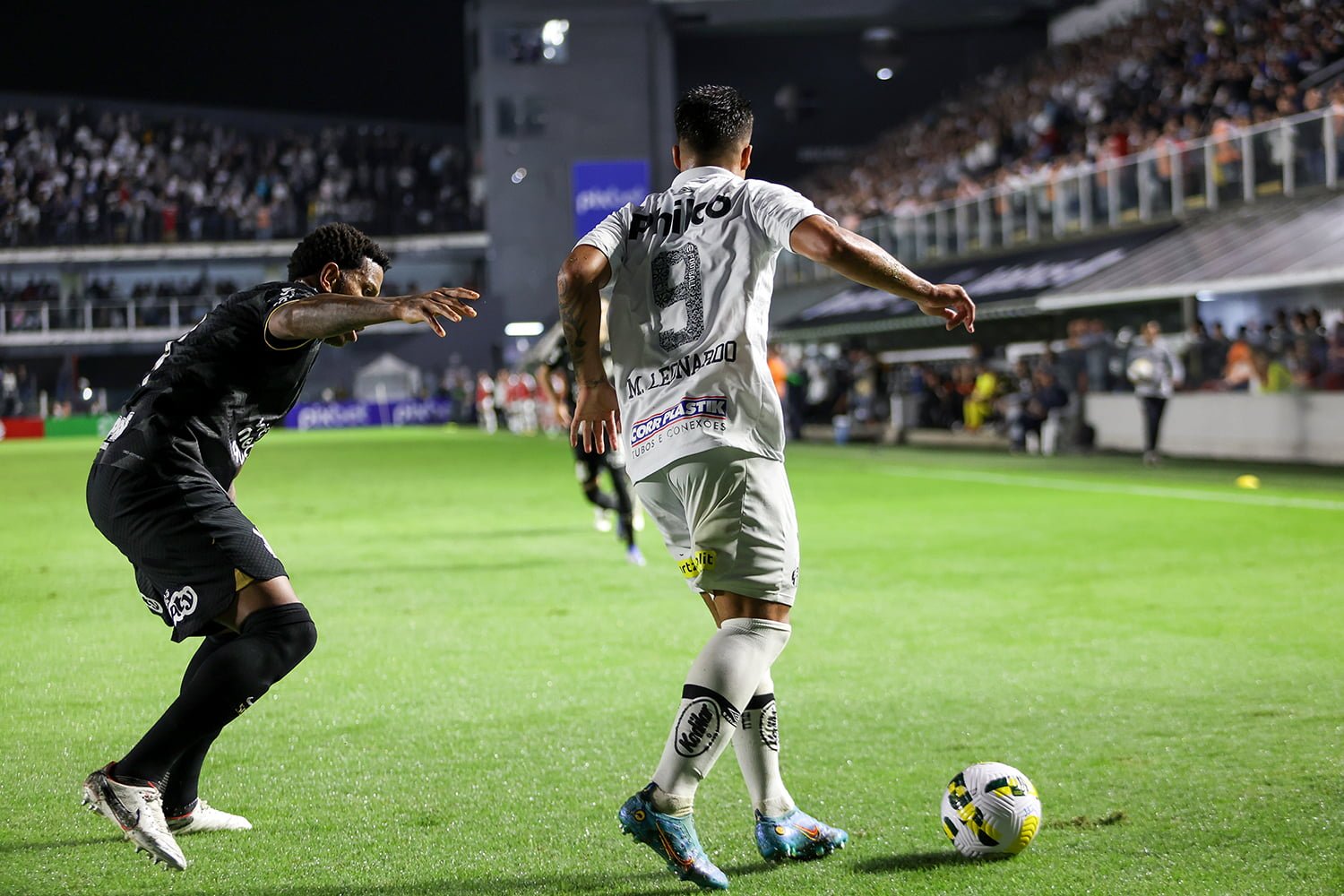 Dissecting the Administration That Led Santos into the Série B Nightmare