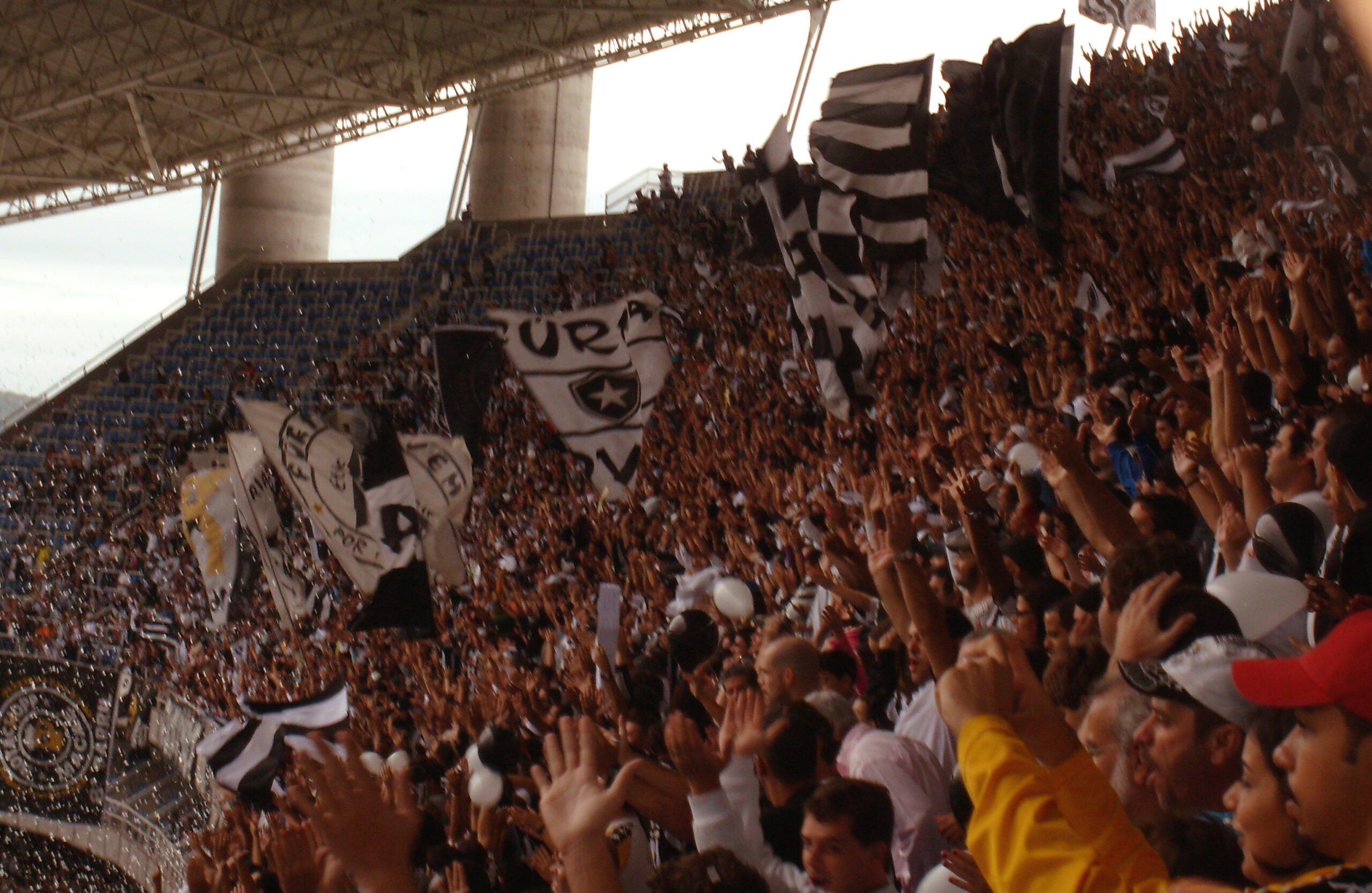 Botafogo supporters. From the Wikimedia Commons collection.